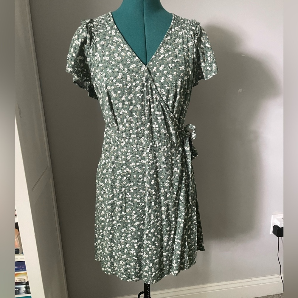 floral mini wrap dress